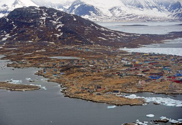 Blick auf Nanortalik in Südgrönland