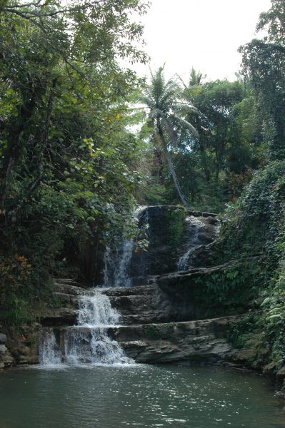 Der Namo-Wasserfall in Guam
