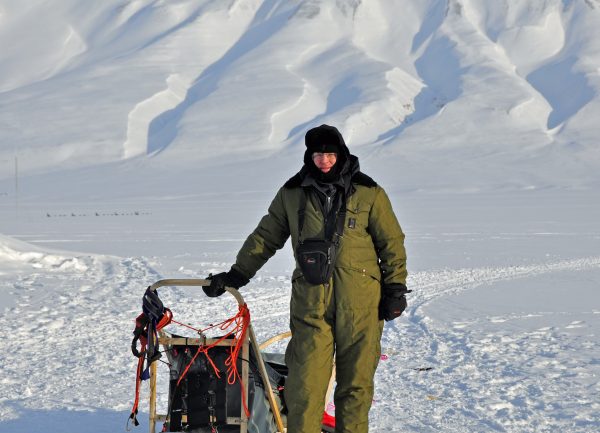 Zinni auf Hundeschlittentour in Spitzbergen