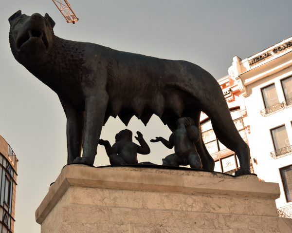 Die Romulus und Remus - Statue in Bukarest