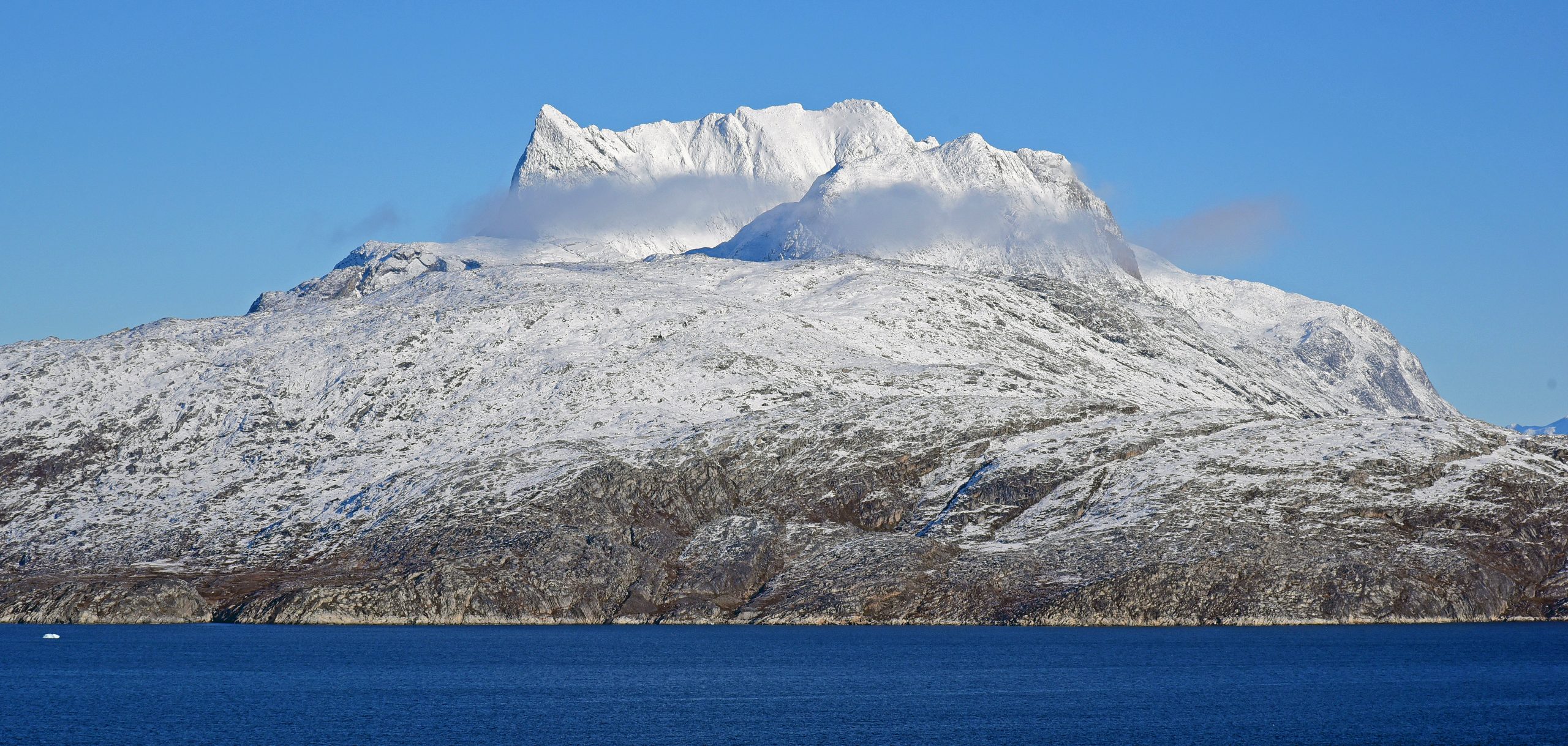 Der Berg Sermitsiaq, nahe Nuuk, Grönland, Arktis