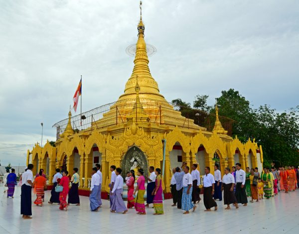 Zeremonie in Kawthaung