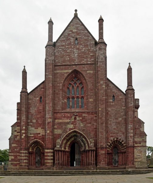 Die St.-Magnus-Kathedrale in Kirkwall, Schottland