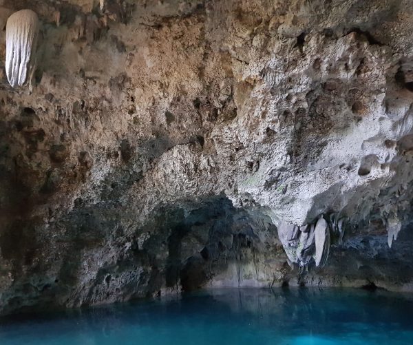 Die Höhlen Los Tres Ojos nahe Santa Domingo