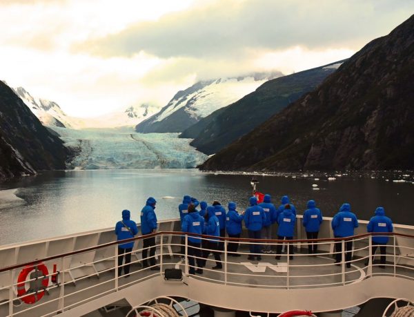 Der Garibaldi Gletscher in Chile, gesehen von der HANSEATIC nature aus
