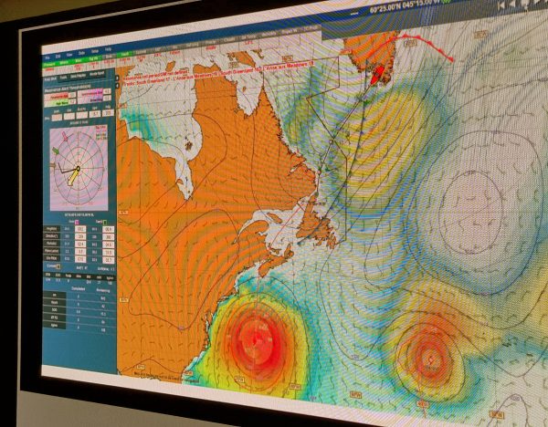 Hurrikan im Atlantik  auf dem Weg der HANSEATIC inspiration von Grönland nach Kanada