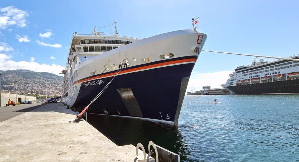 Die MS HANSEATIC spirit in Funchal vor der Abfahrt zu den Azoren