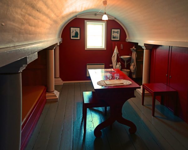 Der rote Raum im Museum von Qaqortoq