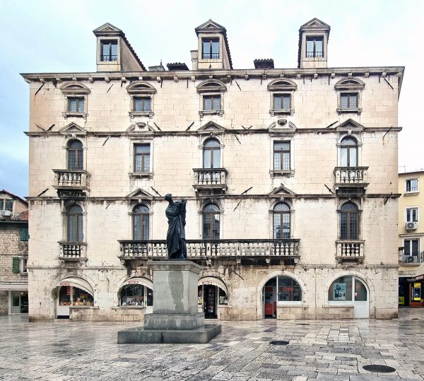 Der Palača Milesi in Split
